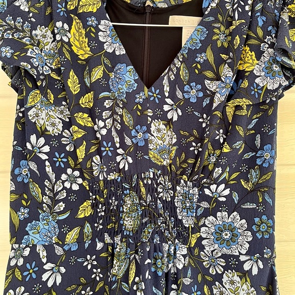 London Times V-Neck Smocked Flounce Dress (Size 2) - Picture 4 of 4